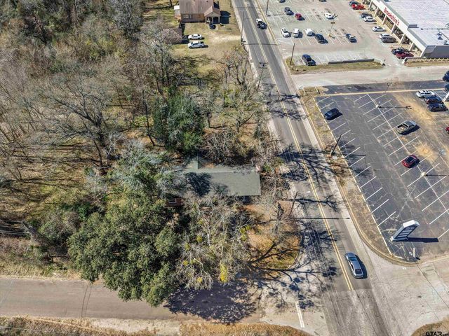 102 S Front, Overton, TX 75684