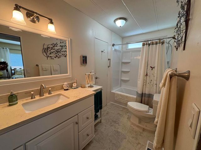 39049 Desert Greens Drive E, Palm Desert, CA 92260