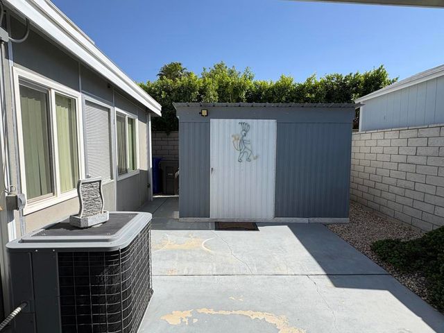 39049 Desert Greens Drive E, Palm Desert, CA 92260