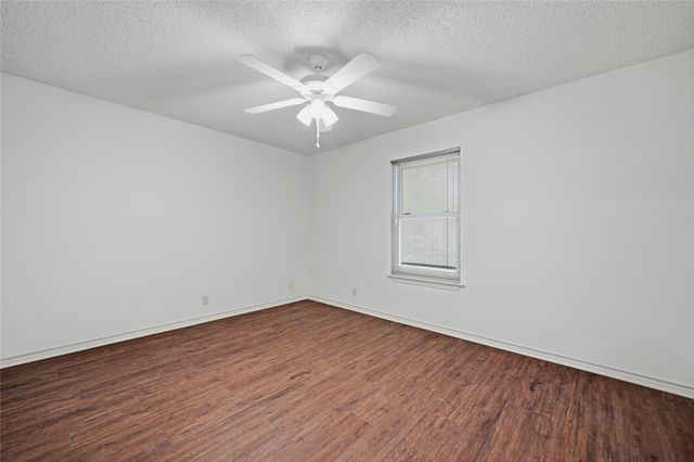 1908 Paula Drive, Denison, TX 75020