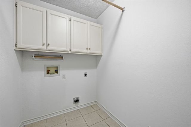 1908 Paula Drive, Denison, TX 75020