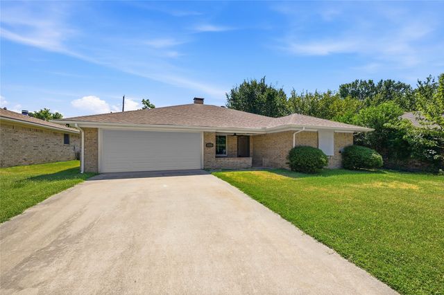 1908 Paula Drive, Denison, TX 75020