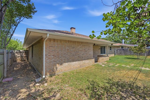 1908 Paula Drive, Denison, TX 75020