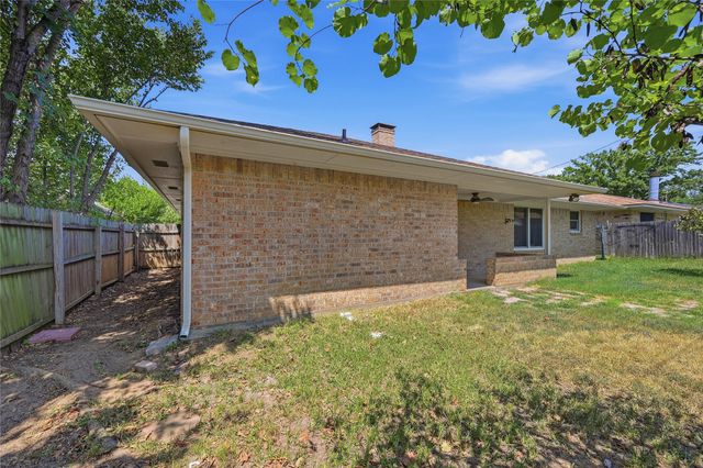 1908 Paula Drive, Denison, TX 75020