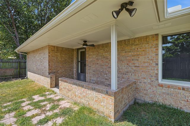 1908 Paula Drive, Denison, TX 75020