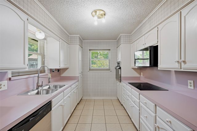 1908 Paula Drive, Denison, TX 75020
