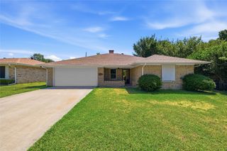 1908 Paula Drive, Denison, TX 75020