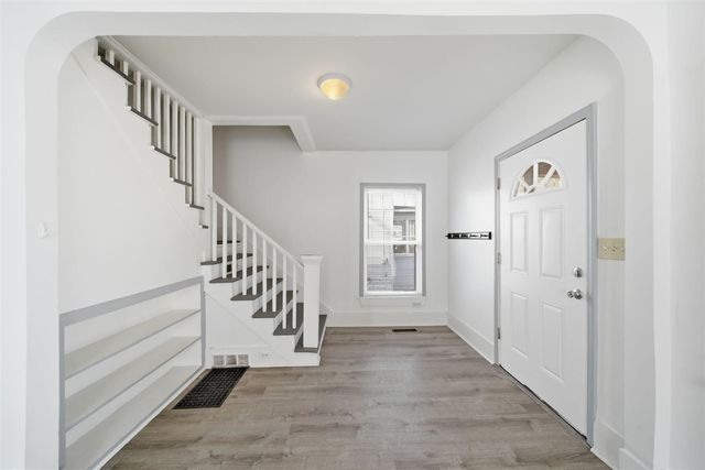 209 W High Street, Jackson, MI 49203