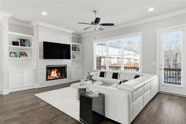 1030 Rivermont Alley, Roswell, GA 30076