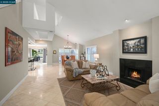 1637 Geary Rd, Walnut Creek, CA 94597