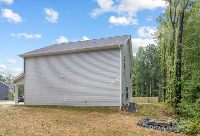 315 E Glendale Avenue, Mount Holly, NC 28120