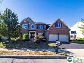 26 Mill Brook Court, Palmer Twp, PA 18045