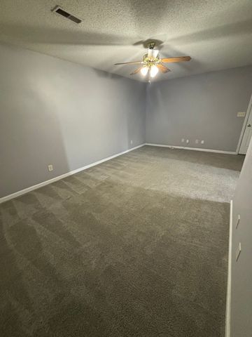 3404 Queensbury Rd, Clarksville, TN 37042