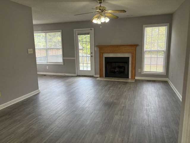 3404 Queensbury Rd, Clarksville, TN 37042