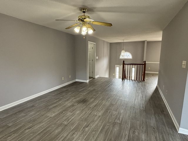 3404 Queensbury Rd, Clarksville, TN 37042
