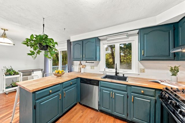1713 Irving Rd 1713, Randolph, MA 02368