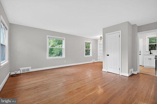 9704 LORAIN AVE, Silver Spring, MD 20901