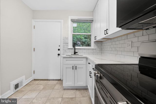 9704 LORAIN AVE, Silver Spring, MD 20901