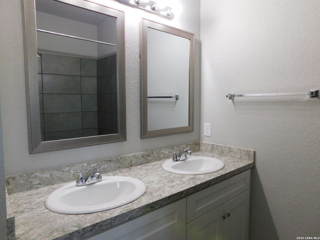 2954 WEIR AVE, San Antonio, TX 78226