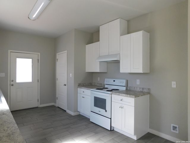 2954 WEIR AVE, San Antonio, TX 78226