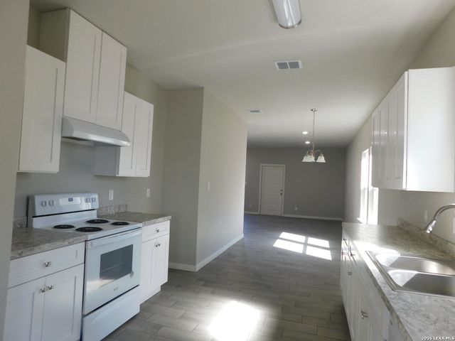 2954 WEIR AVE, San Antonio, TX 78226