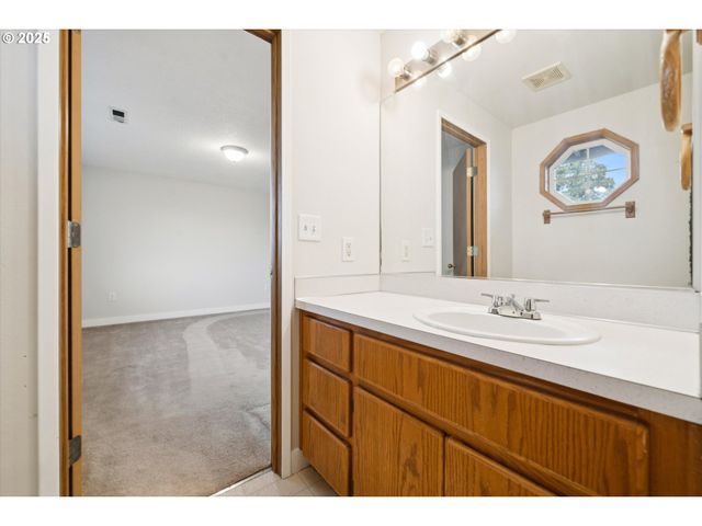 4600 Ne 118TH Ave, Vancouver, WA 98682