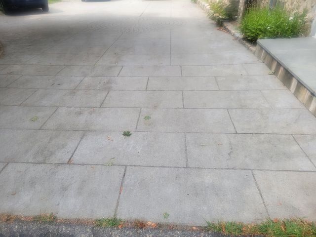 683 Church St, New Bedford, MA 02745