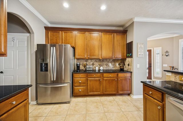 2413 Alamanni Drive, Pearland, TX 77581