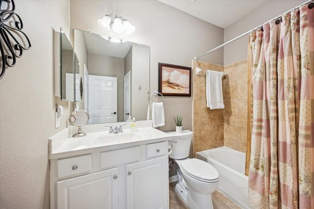 2413 Alamanni Drive, Pearland, TX 77581