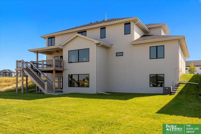 5520 N 213th Street, Omaha, NE 68022