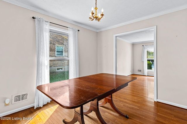 7607 Six Mile Ln, Louisville, KY 40220