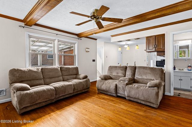 7607 Six Mile Ln, Louisville, KY 40220