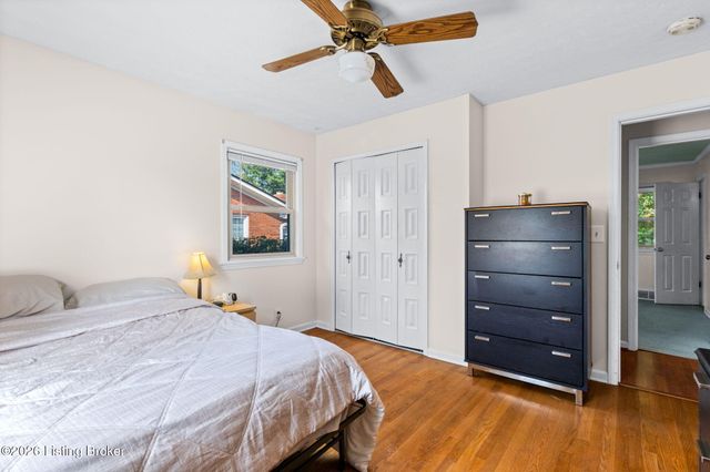 7607 Six Mile Ln, Louisville, KY 40220