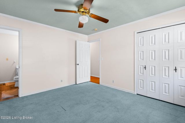 7607 Six Mile Ln, Louisville, KY 40220
