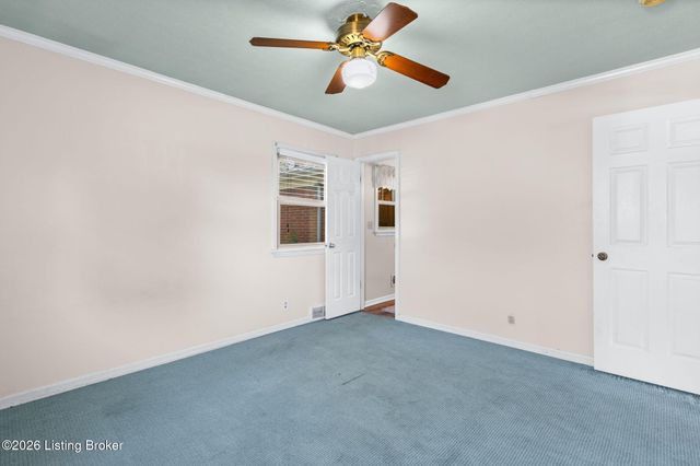 7607 Six Mile Ln, Louisville, KY 40220