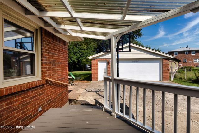 7607 Six Mile Ln, Louisville, KY 40220