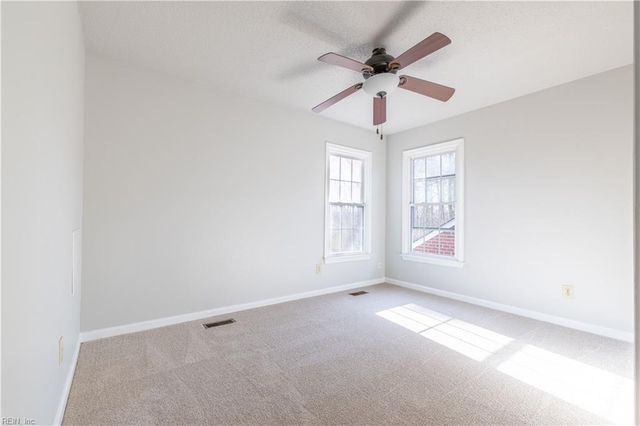 3840 Sir Francis Drake DR, Chesapeake, VA 23321