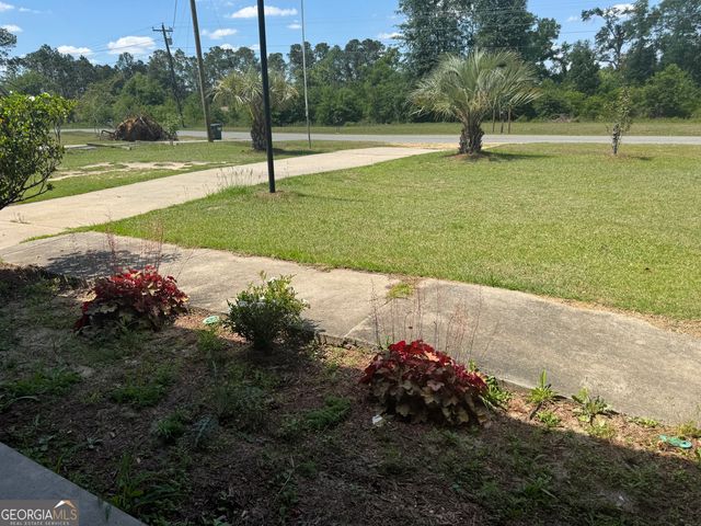 420 Wilson Avenue, Lyons, GA 30436