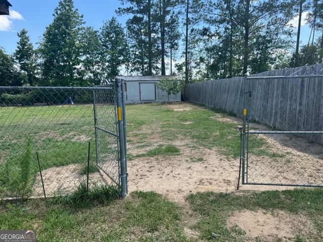 420 Wilson Avenue, Lyons, GA 30436