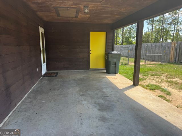 420 Wilson Avenue, Lyons, GA 30436