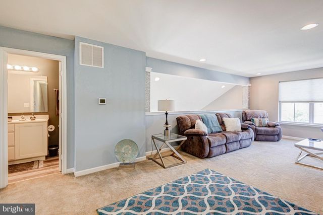 4200 CROSBY LN, Middletown, DE 19709