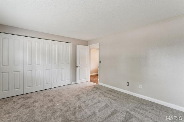 1950 San Luis Rey Parkway, Fenton, MO 63026