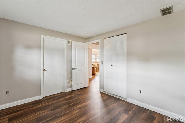 1950 San Luis Rey Parkway, Fenton, MO 63026
