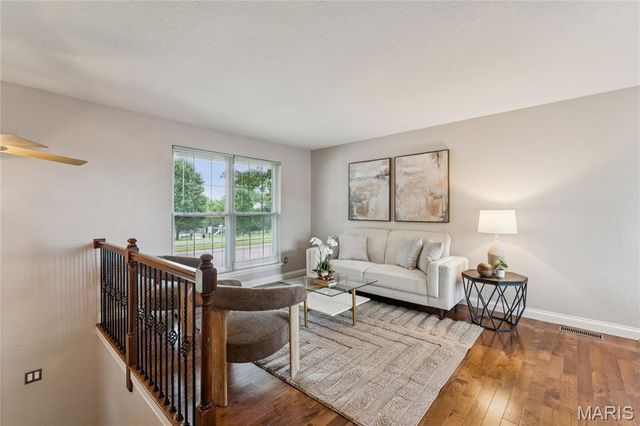 1950 San Luis Rey Parkway, Fenton, MO 63026