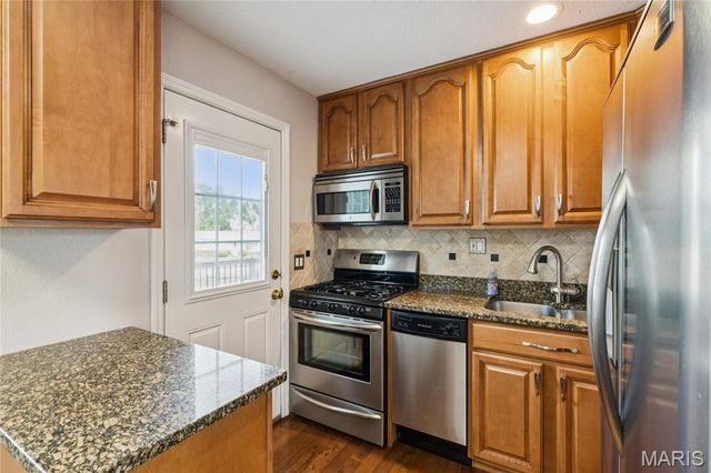 1950 San Luis Rey Parkway, Fenton, MO 63026