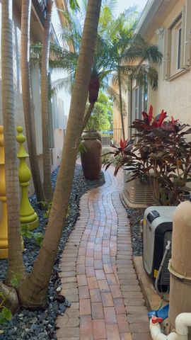 6321 Via Venetia N, Delray Beach, FL 33484