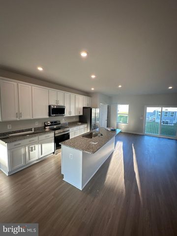 29 TROTTING RD, Inwood, WV 25428