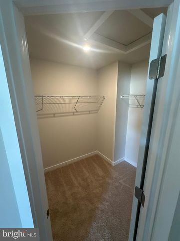 29 TROTTING RD, Inwood, WV 25428