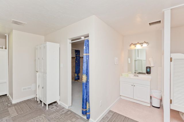 3150 Lakeside Dr Apt 206, Grand Junction, CO 81506