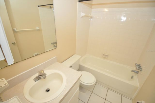 828 CINNAMON DRIVE E, Winter Haven, FL 33880